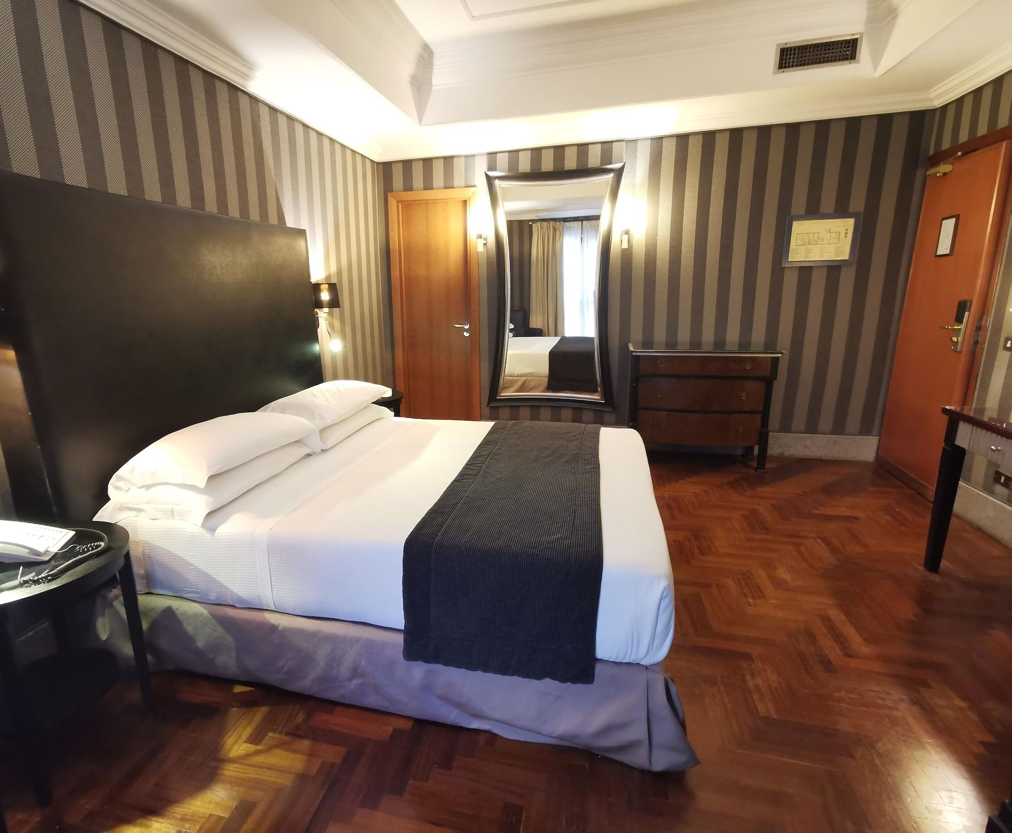โรงแรมรอยัล คอร์ท โรม ภายนอก รูปภาพ